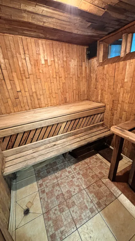 Дом с баней на дровах у моря на первой линии