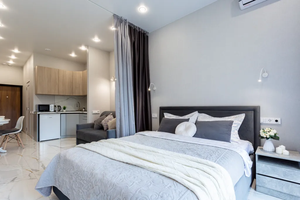 Уютная студия Аллея 254 с бассейном на территории