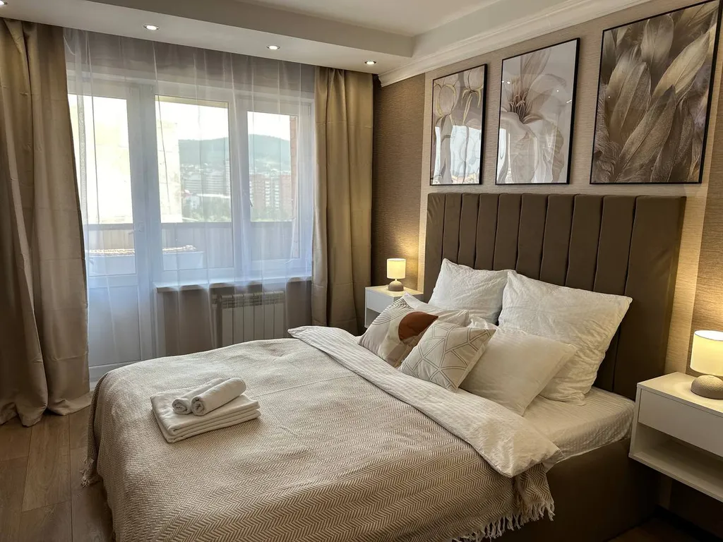 Уютная квартира с кондиционером, в октябрьском районе