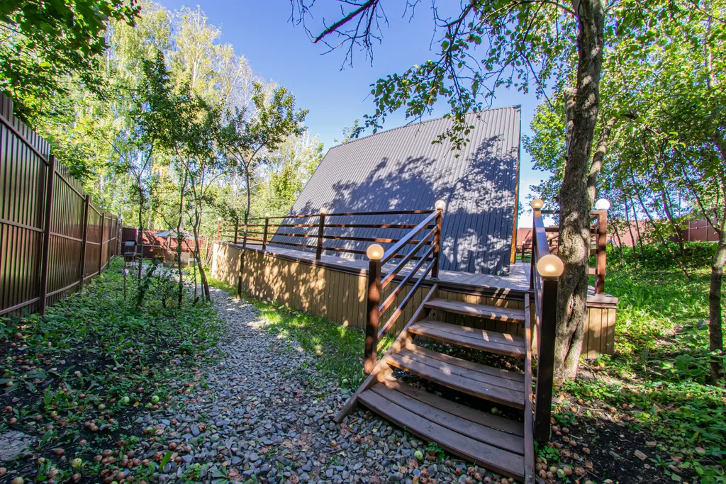 А-фрейм у Озера с чаном и сауной