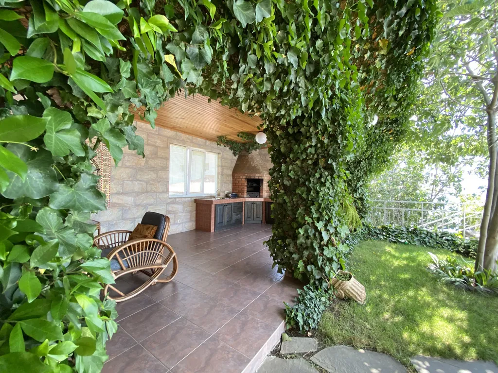 Этаж дома 500 метров от моря с бассейном