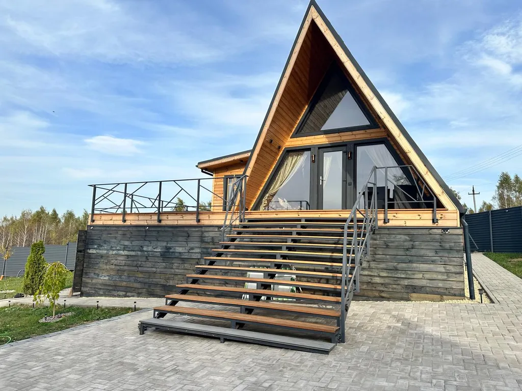 Шале у озера