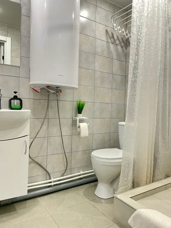 Студия рядом с ТРК Семья