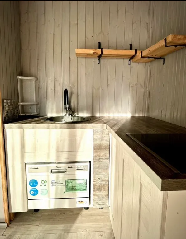 Уютная дача на Волге с огромным бассейном