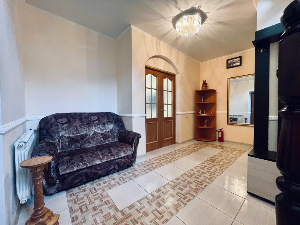 Таунхаус в окружении соснового леса