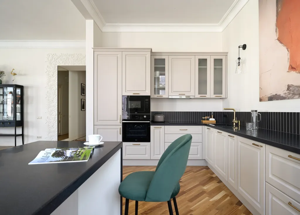 Апартаменты с видом на Невский