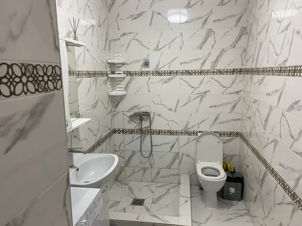 Дом под ключ без хозяев со своим двором