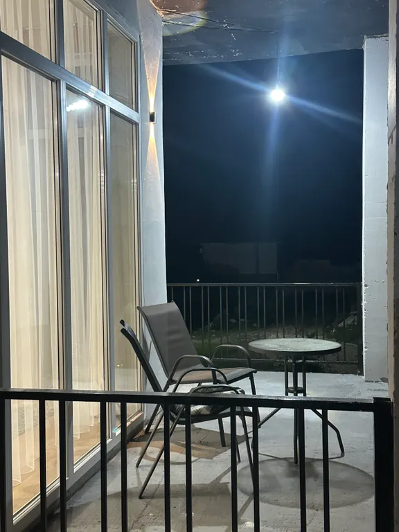 Второй этаж панорамного дома среди вершин