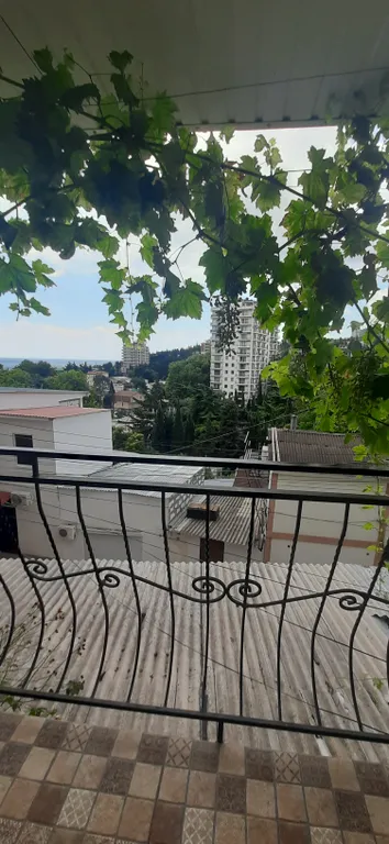 Уютный номер для двоих с видом на море