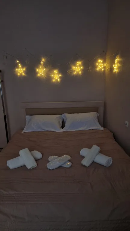 Уютная студия прямо в центре города Elis Apartment