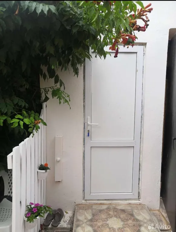 Квартира Уютная Квартира в частном доме на 2 этаже! — Феодосия