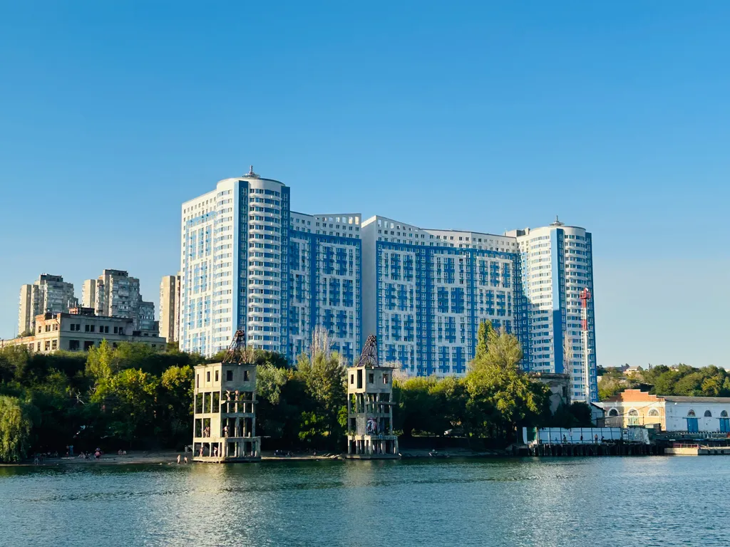 Стильные просторные Апартаменты в центре с видом на реку Дон