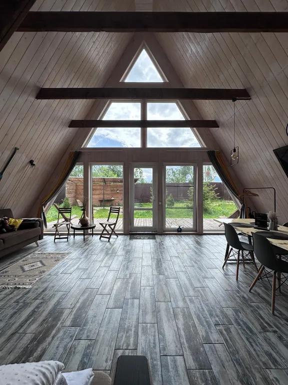 Коттедж Треугольный эко-дом с баней и чаном — Истра