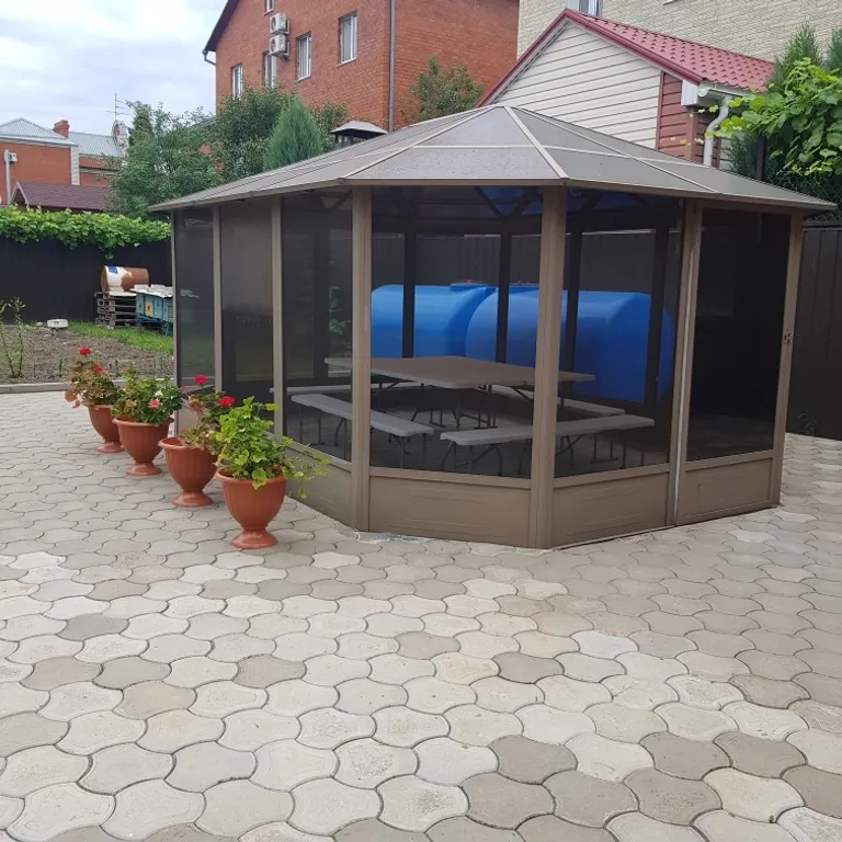 Коттедж с подогреваемым бассейном и сауной