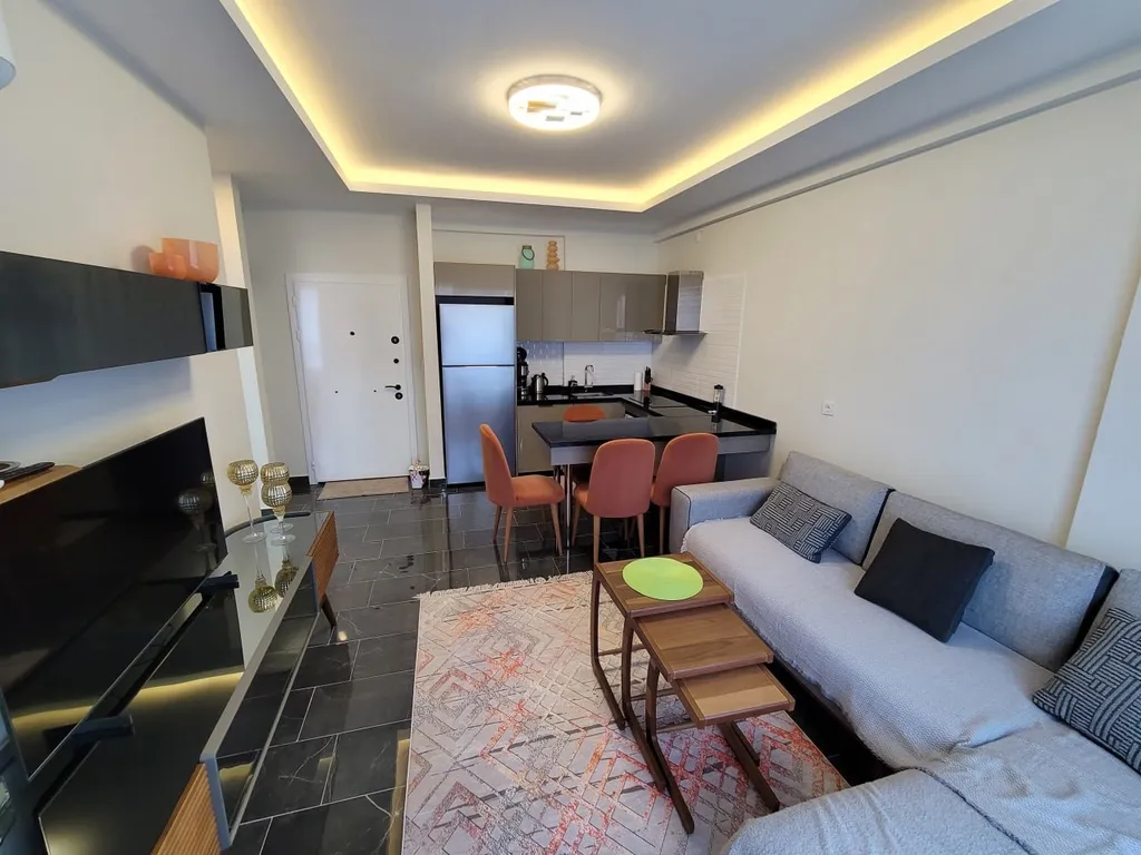 Дизайнерская 2-комнатная квартира с аквапарком на территории