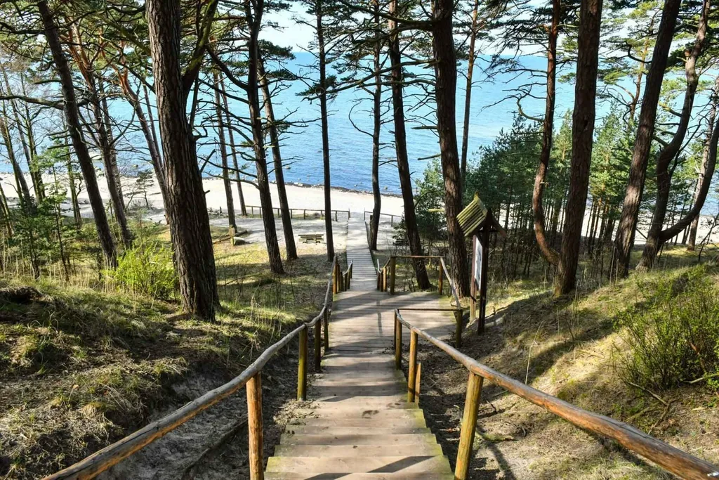 Современный дом на побережье Балтийского моря