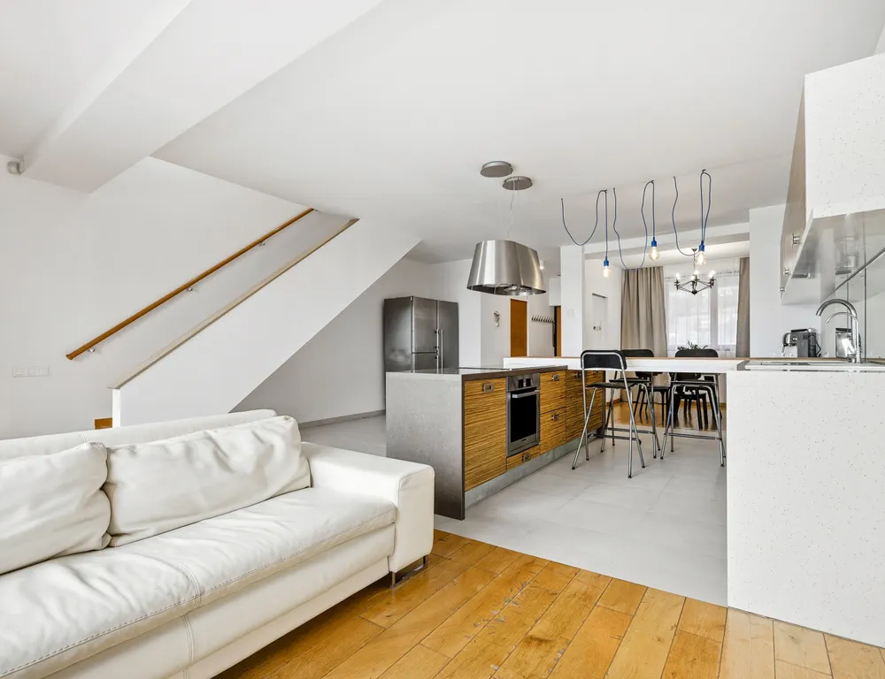 Современная квартира с видом на море  № 191