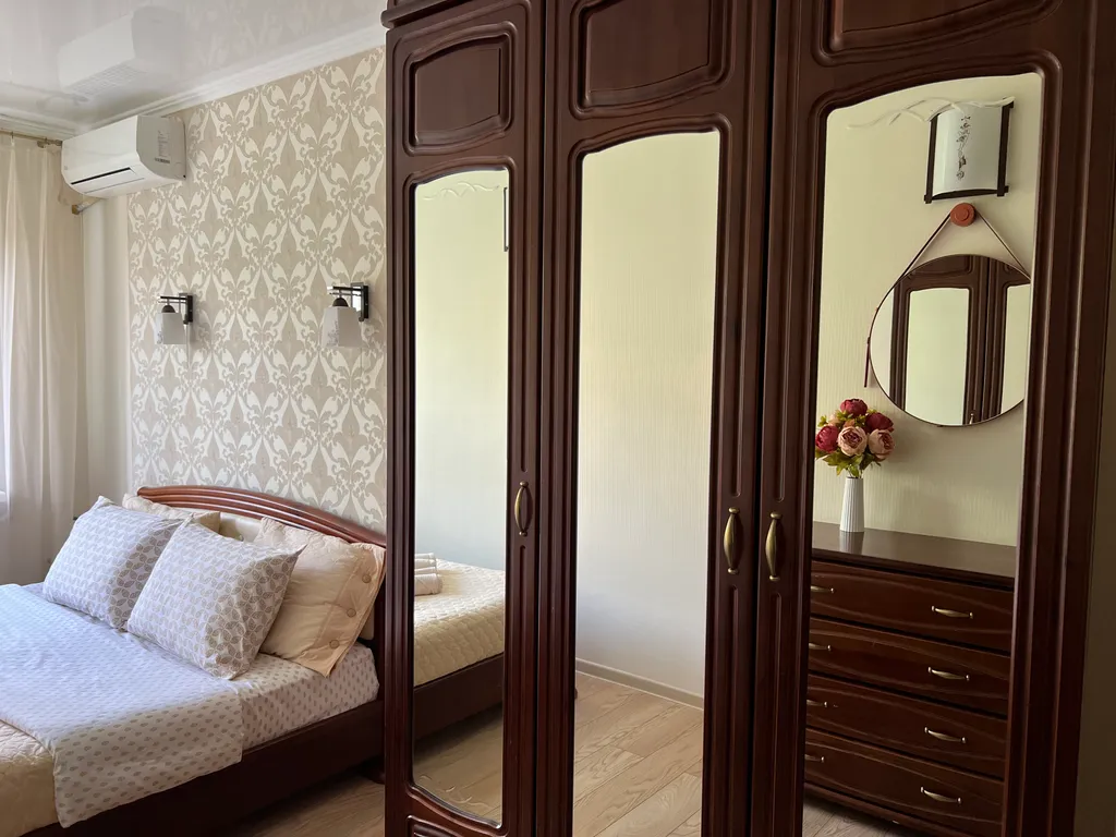 Квартира Квартира Двухкомнатная семейная в 5 минут от моря — Геленджик