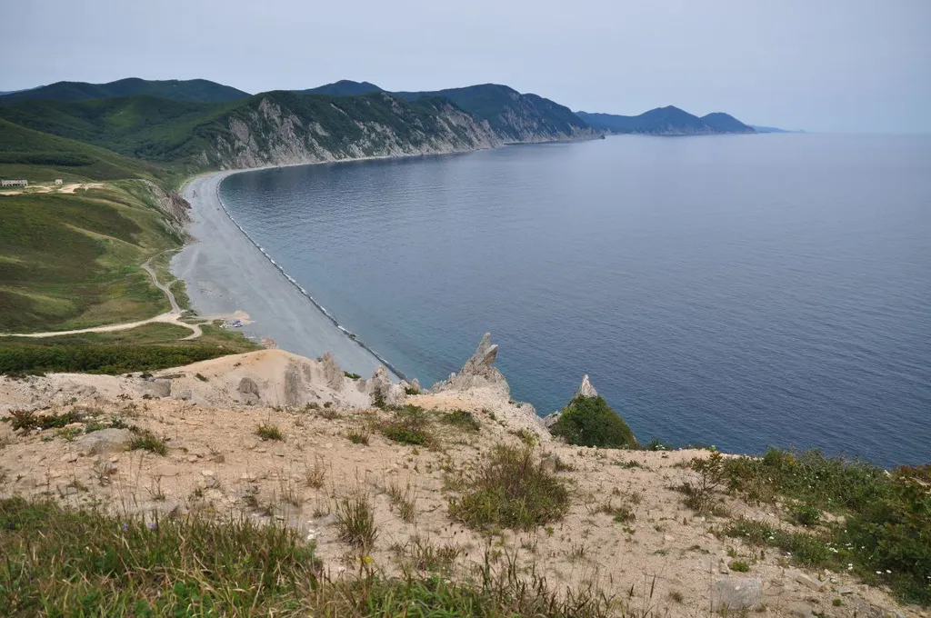 Уютная студия с дизайнерским ремонтом с видом на море и остров Петров