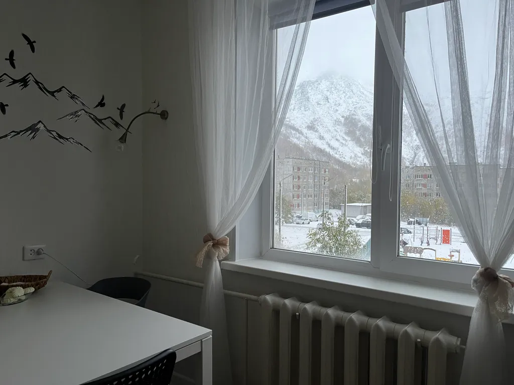 Уютная квартира с шикарным видом на горы и озеро