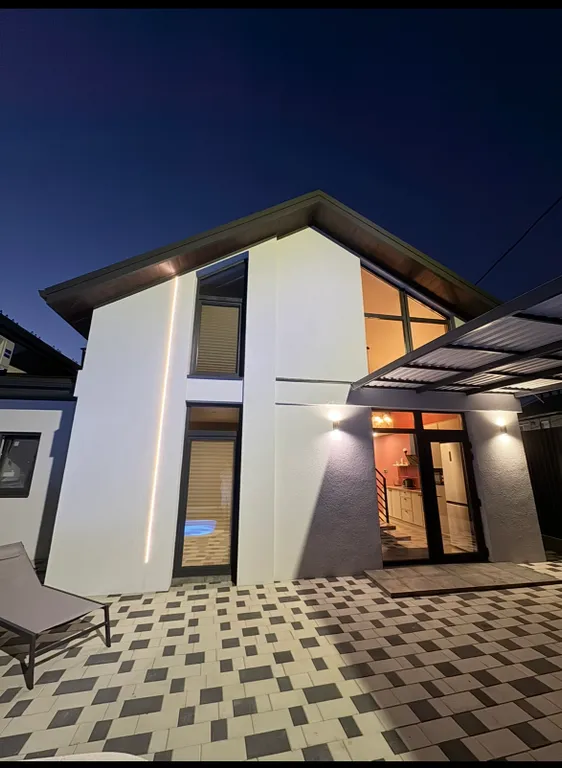 Шале меот корал