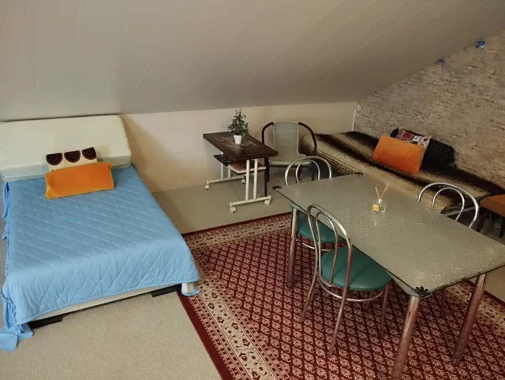 Апартаменты с бассейном
ДомКрус