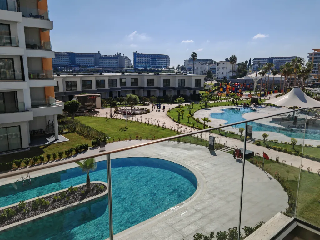 Квартира 2+1 XL в Azura World c видом на бассейн и аквапарком