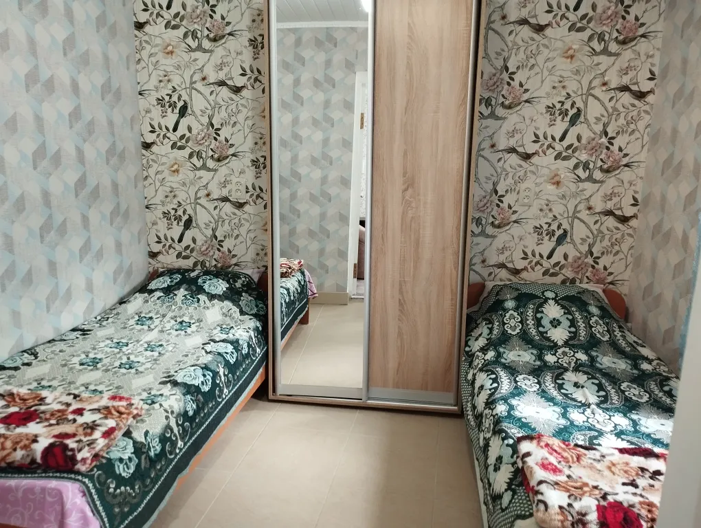 Двухкомнатный домик в частном домовладении