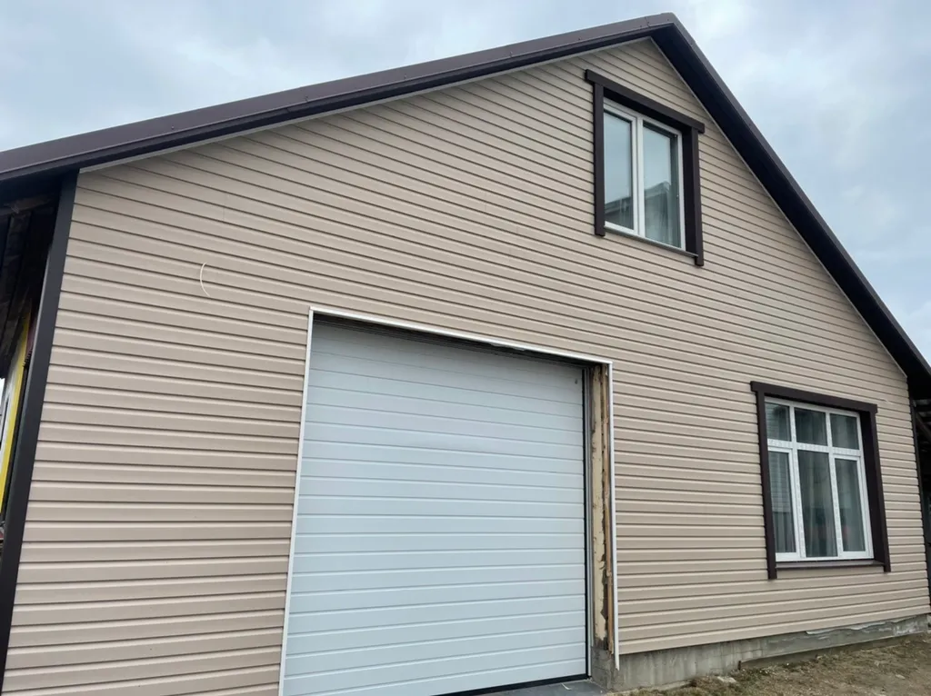 дом  на Выборгском шоссе у озера