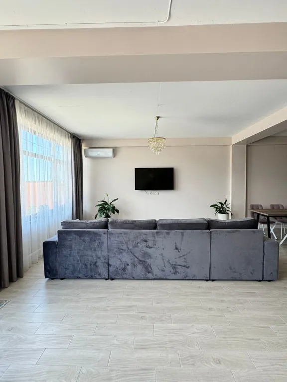 Дом на берегу Каспийского моря