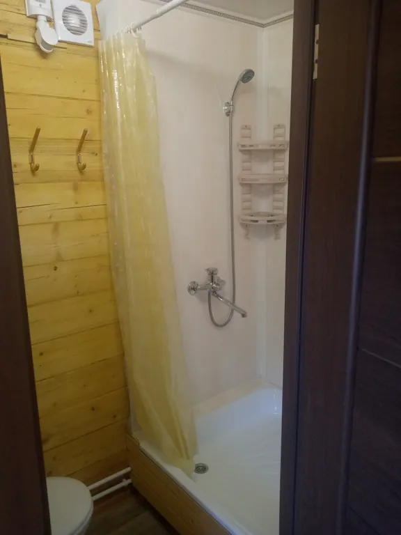 Уютный благоустроенный 4-местный дом с видом на горы