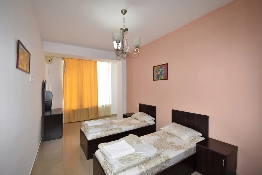 4-комнатная Квартира