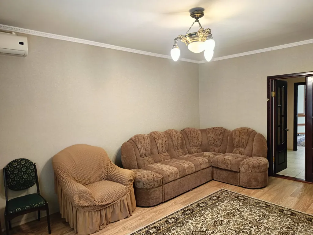 Двухкомнатная квартира в самом центре у Лебединого озера