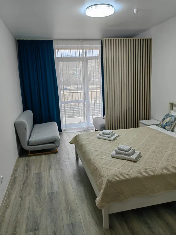 Просторная квартира с бассейном в ЖК Кипарис