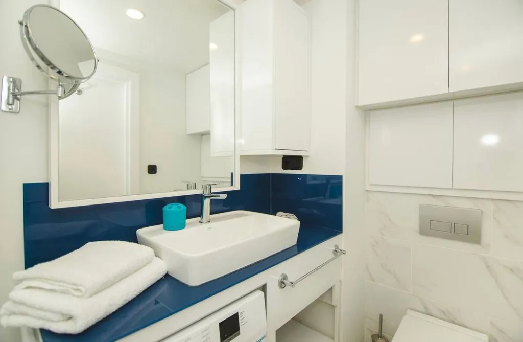 Orbi City View 39-43