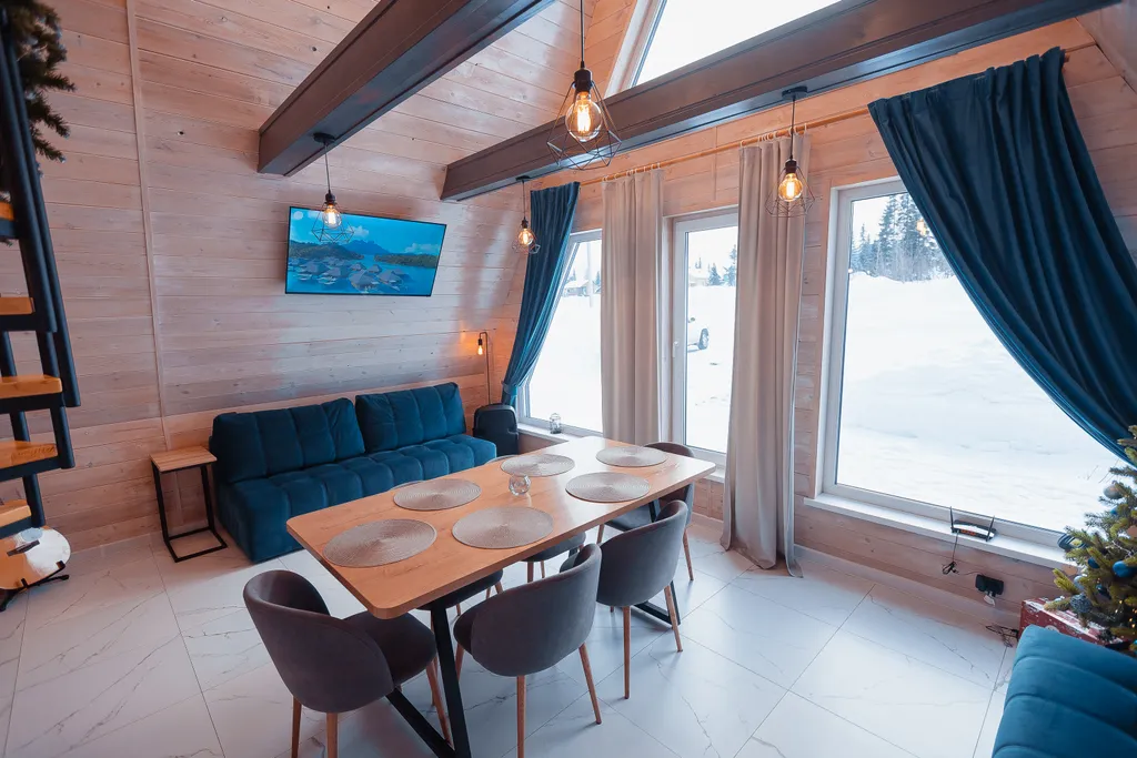 Уютный домик в стиле Афрейм с видом на горы