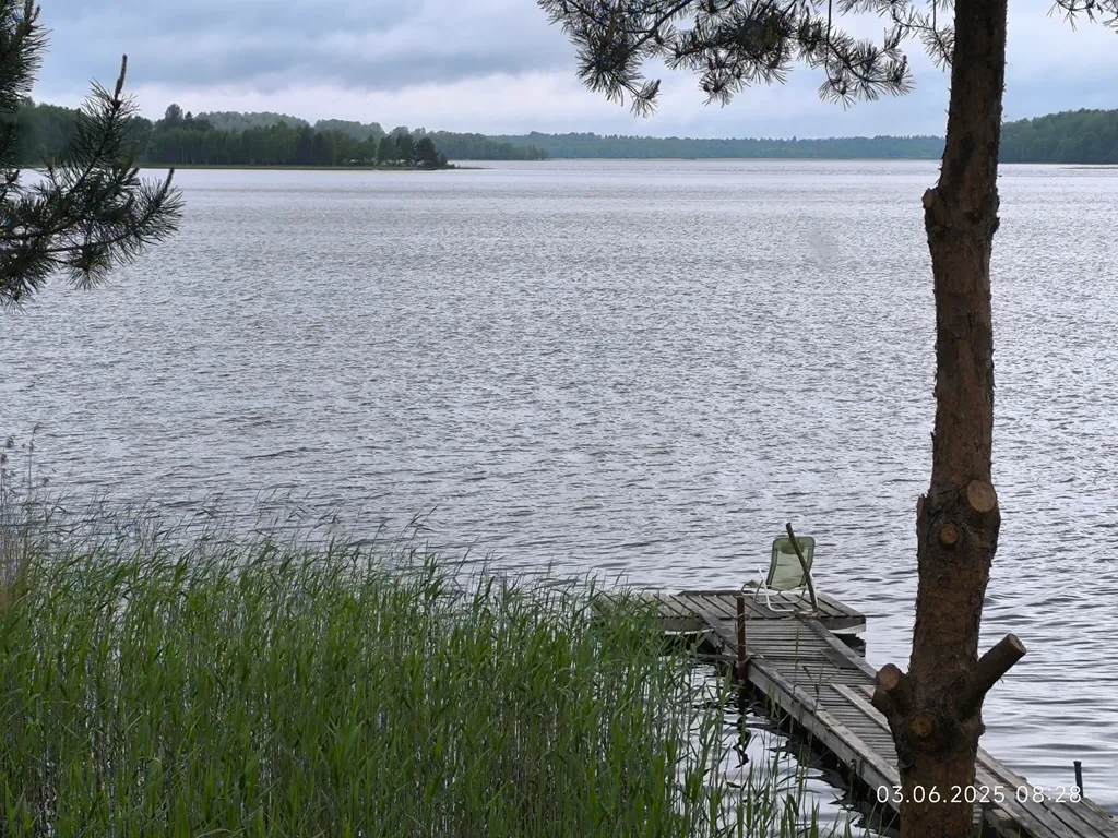 Дом на берегу с видом на Селигер