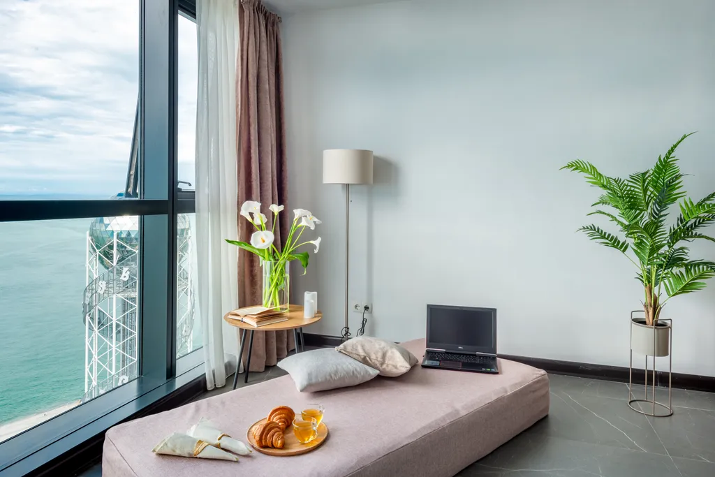 Ocean Breeze Retreat - Sea View Aesthetics