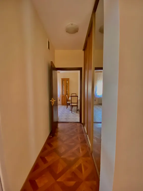 Апартаменты двухкомнатные с кухней