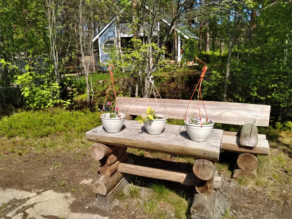 Дом с балконом