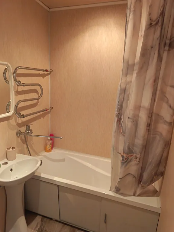 Квартира в самом центре, напротив универмага