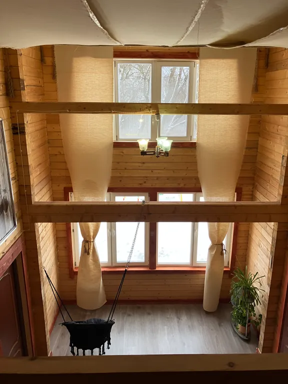 Уютный дом в деревне рядом с рекой Ока