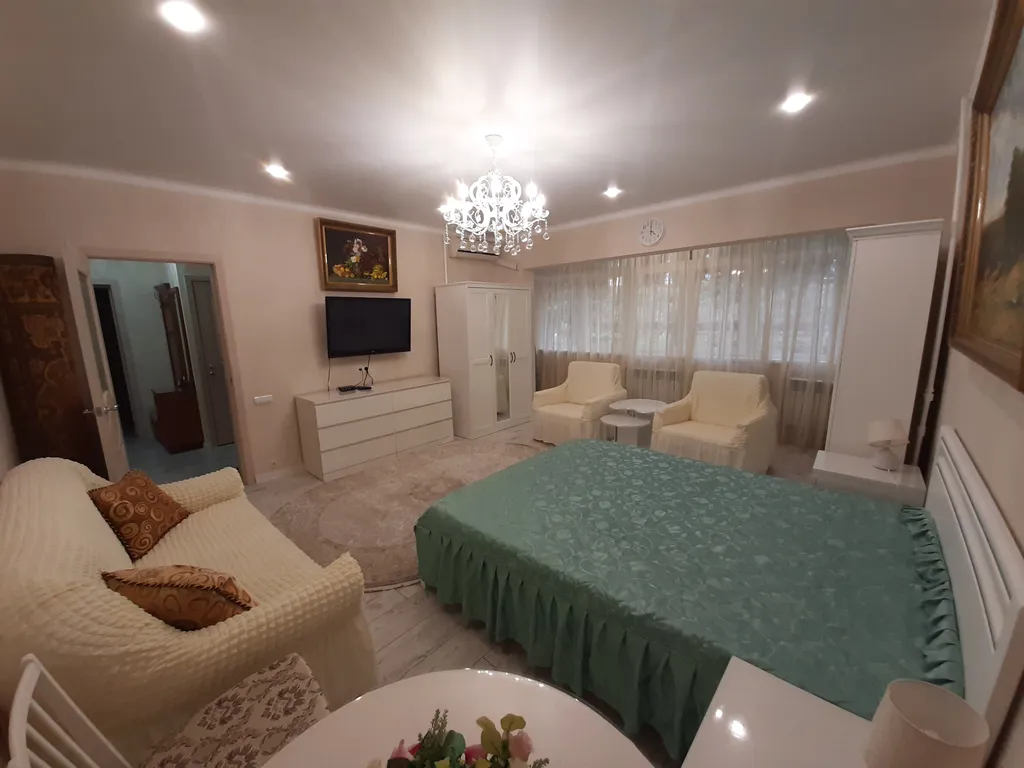 Просторная и уютная квартира в тихом месте — аренда посуточно в Партенит