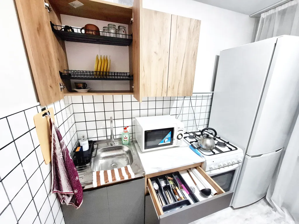 Уютная 1-комнатная квартира с дизайнерским ремонтом