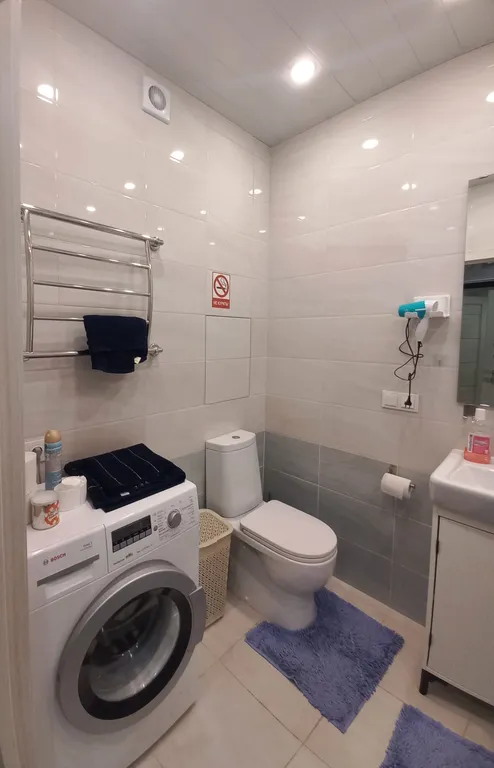 Квартира с большой кухней гостинной, вид из окна на Москву