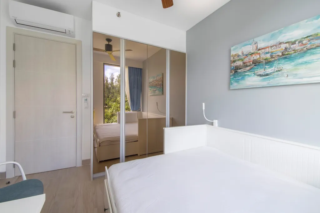 Три спальни с видом на море и озеро