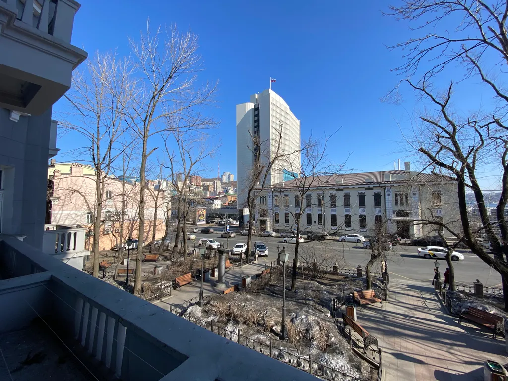 Квартира Квартира с высоким потолком в историческом доме в самом центре города — Владивосток