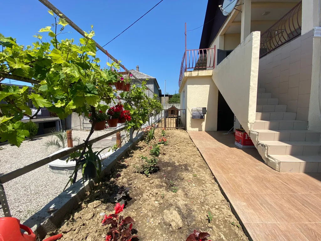 Эконом трехместный