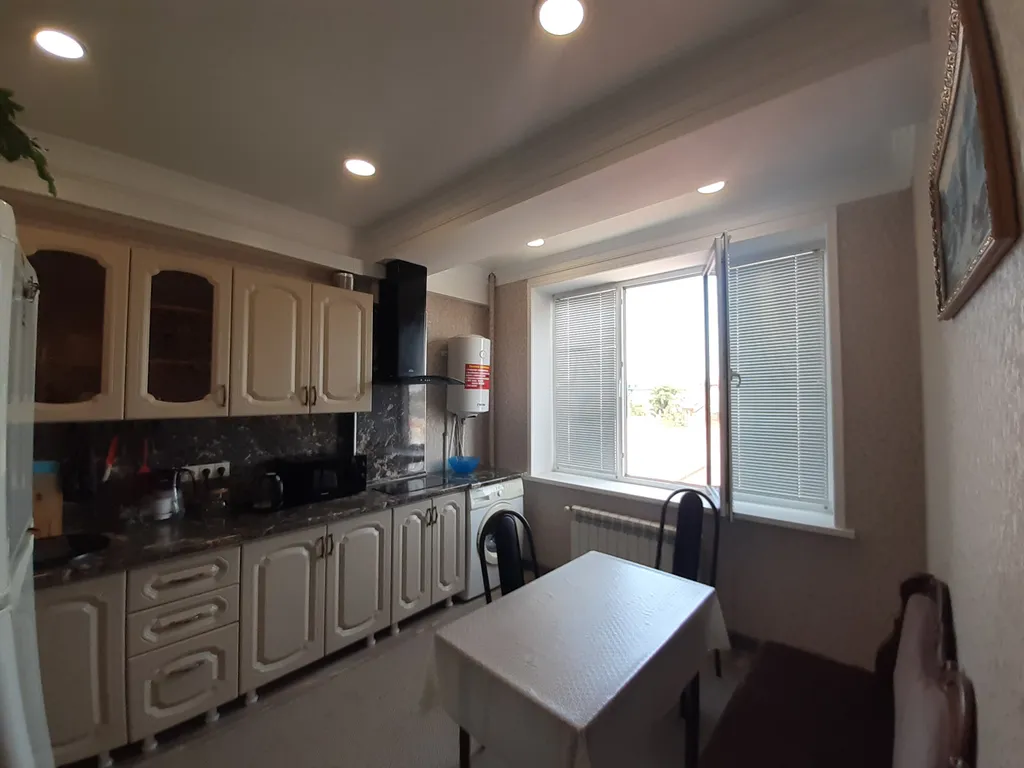 Квартира в тихом районе и отличной локацией