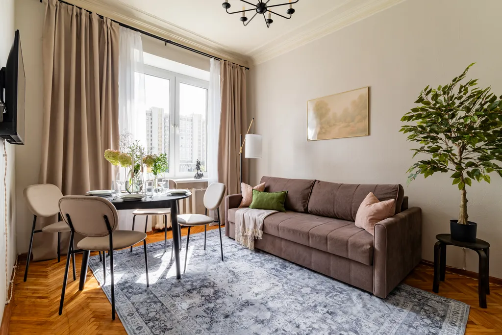Квартира Эстетичные апартаменты с французским балконом у Садового — Москва